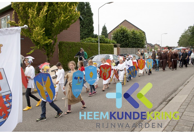 12 -7-2015 Onthulling grafsteen Herwen Coll. P.Snip- HKR (13)